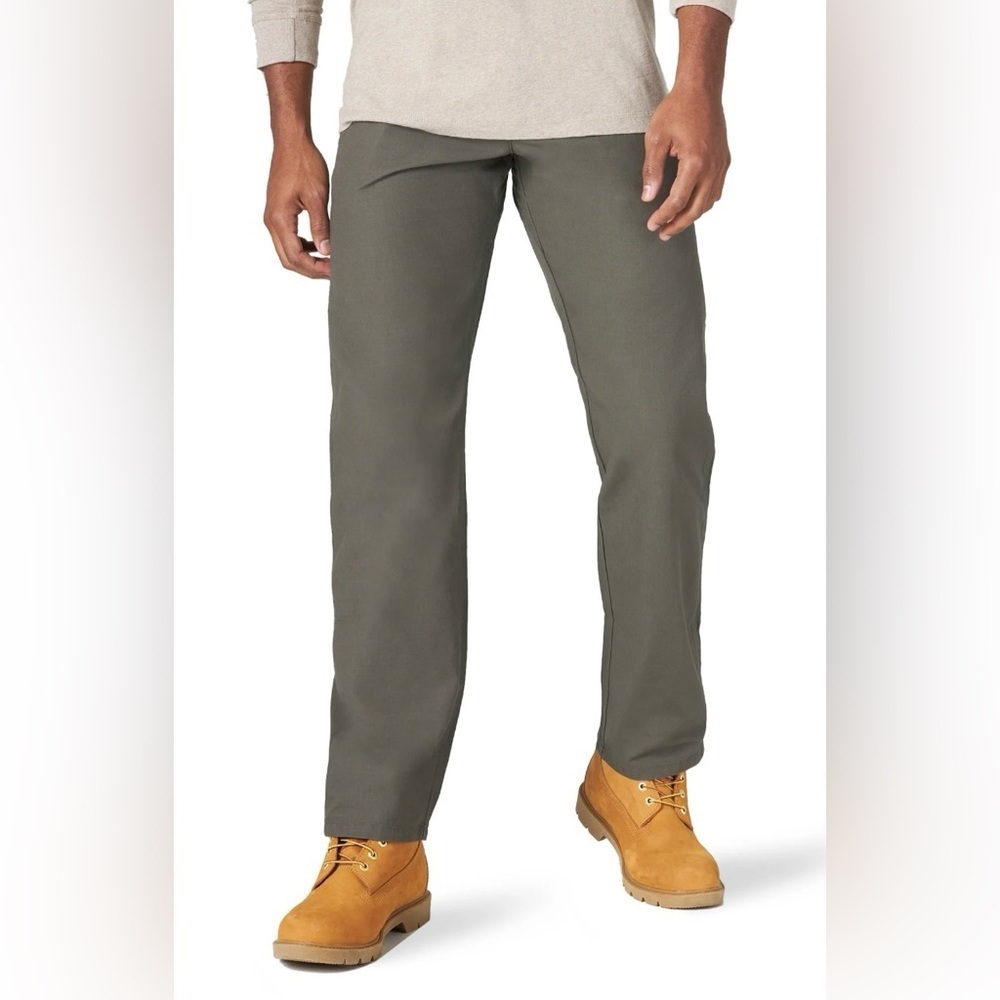 Wrangler Men's Workwear Technician Army Green Pant 38 x 32